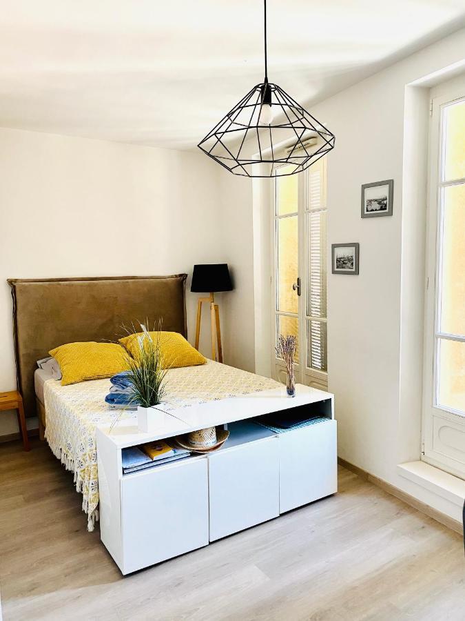 Grand Studio Au Pied Du Panier Apartment Марсилия Екстериор снимка